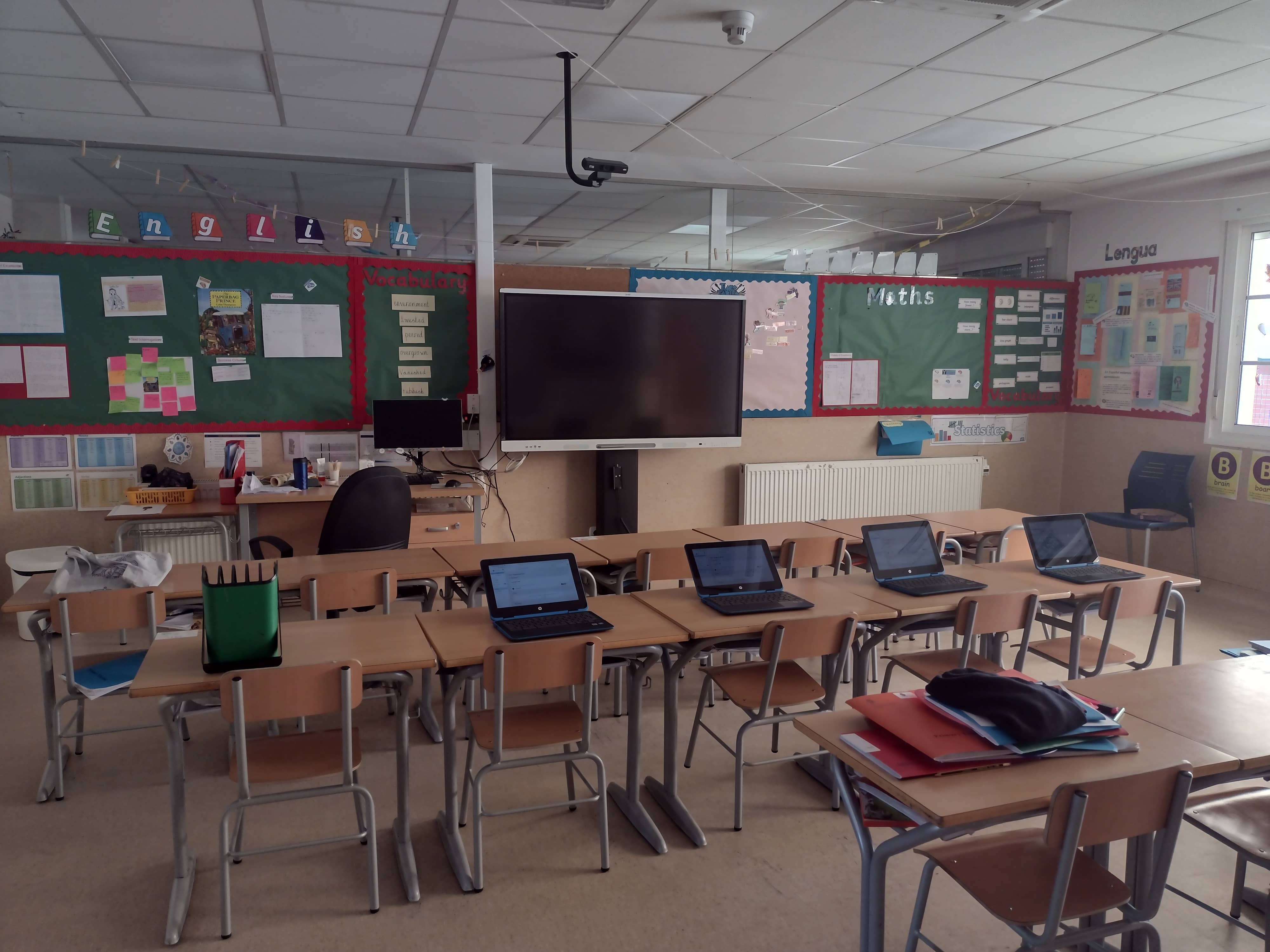 CodingSTEAM students working in a classroom